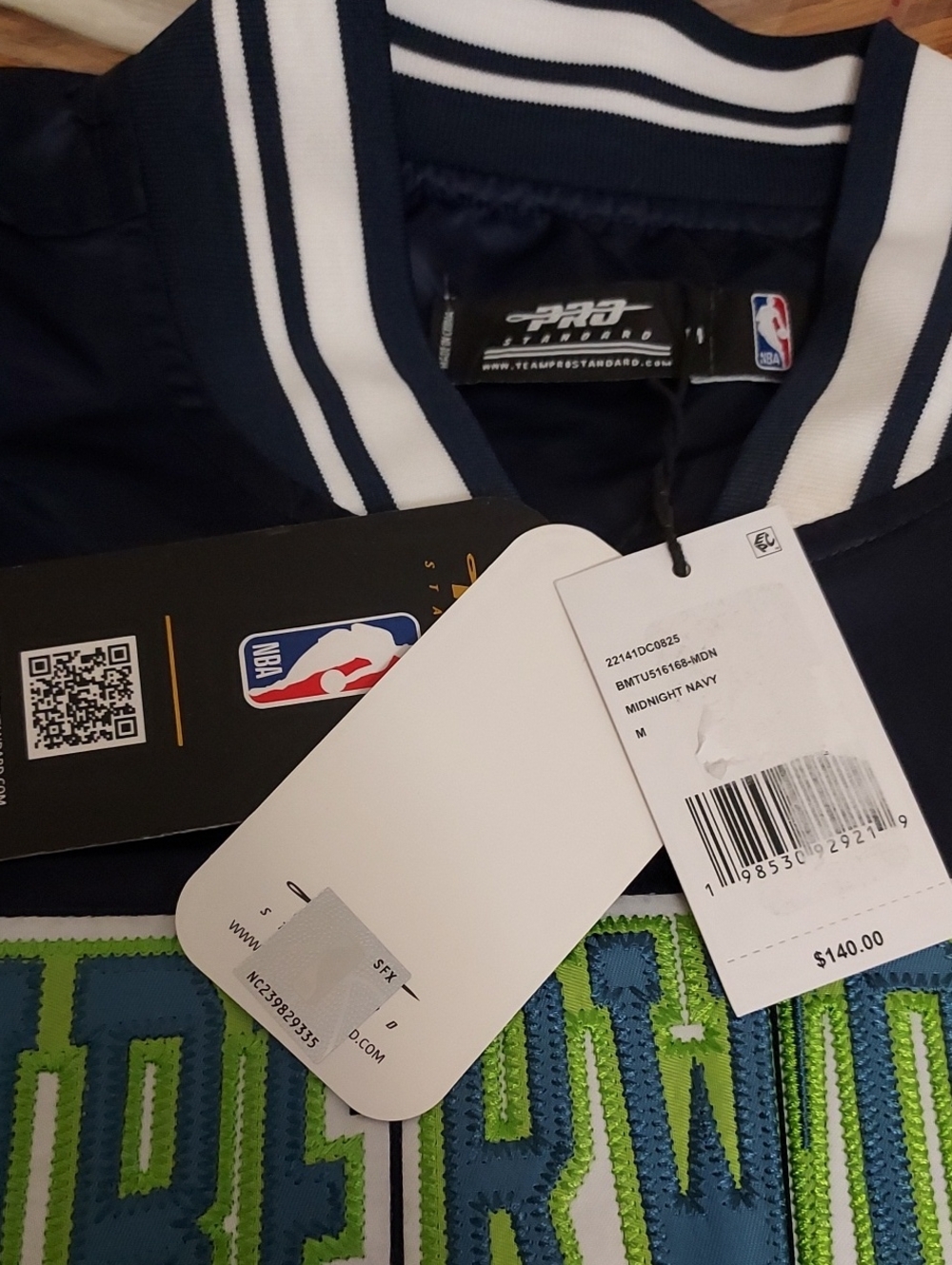 Pro Standard Timberwolves Bomber Jacket - Picture 15 of 16